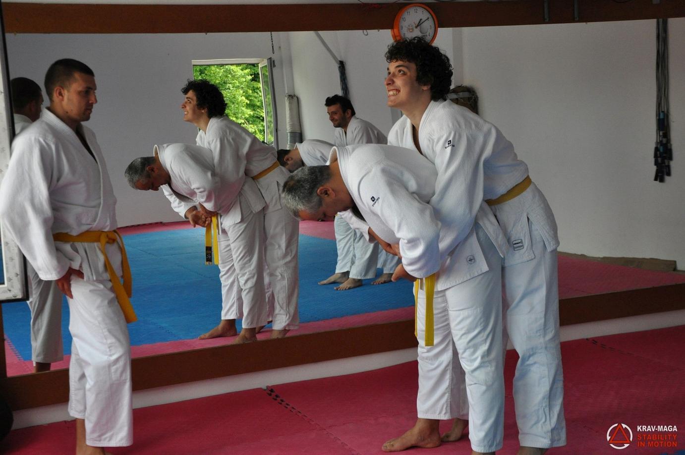 Curs Anual - anul 1 Începători